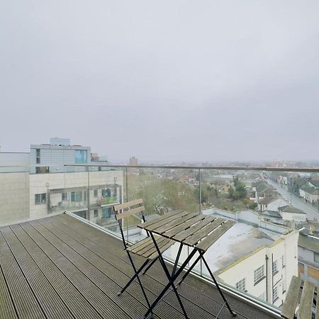 Luxurious Comfy Penthouse - Steps To East Croydon Train Station - Views Apartment Екстериор снимка