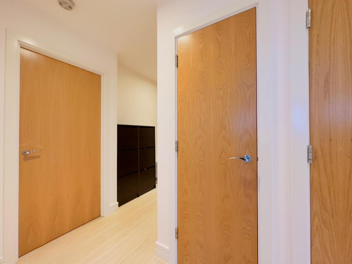 Luxurious Comfy Penthouse - Steps To East Croydon Train Station - Views Apartment Екстериор снимка